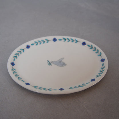 1　絵付プレート小皿(はと) | 井川絢子