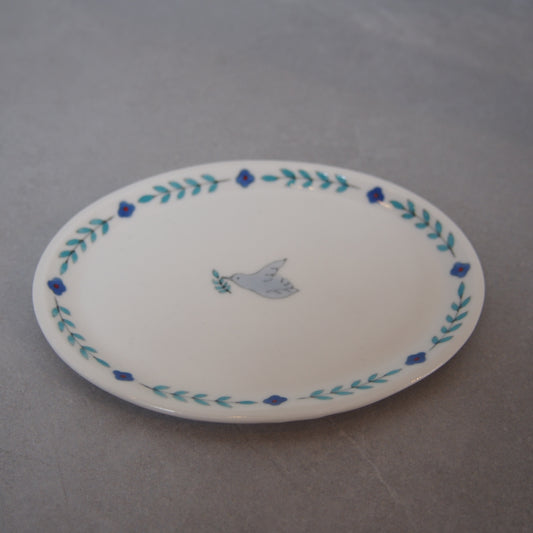 1　絵付プレート小皿(はと) | 井川絢子