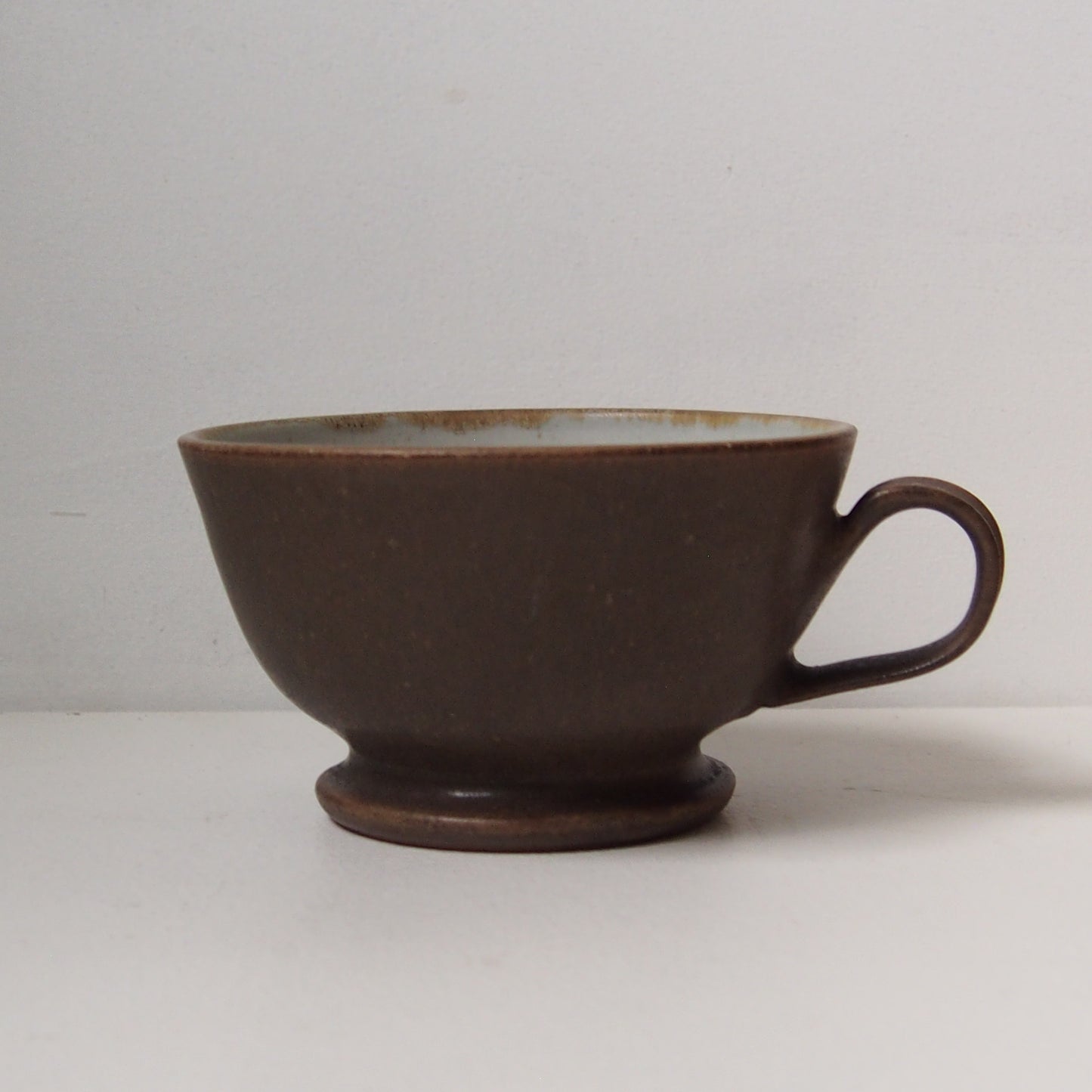 １２．スープカップ　茶