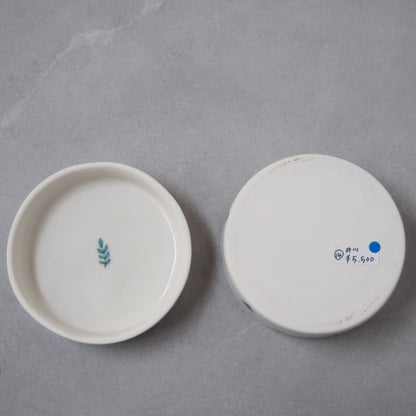 14　絵付ふたもの丸型(はと) | 井川絢子