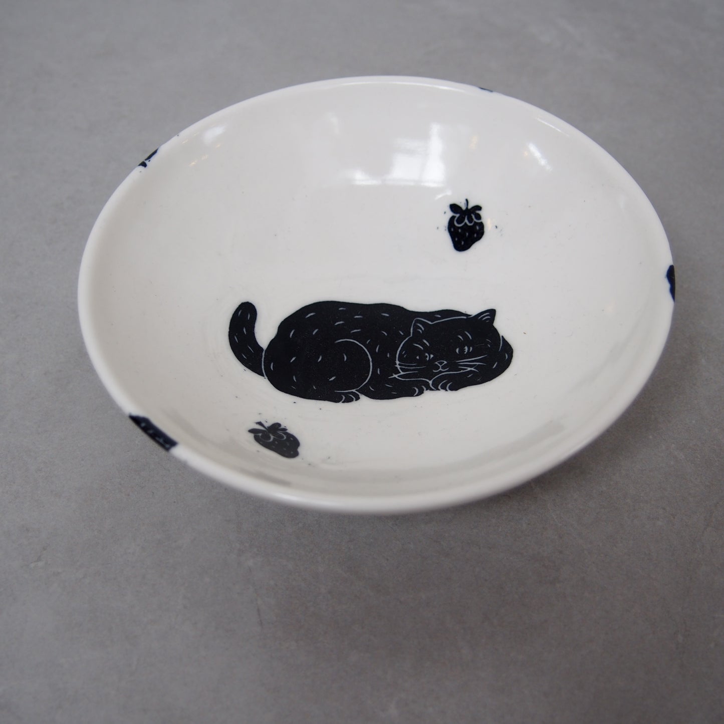 3-2　浅鉢(ねこちゃん) | 要美紀