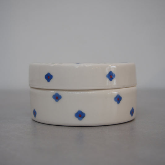 17　絵付ふたもの丸型(白鳥) | 井川絢子