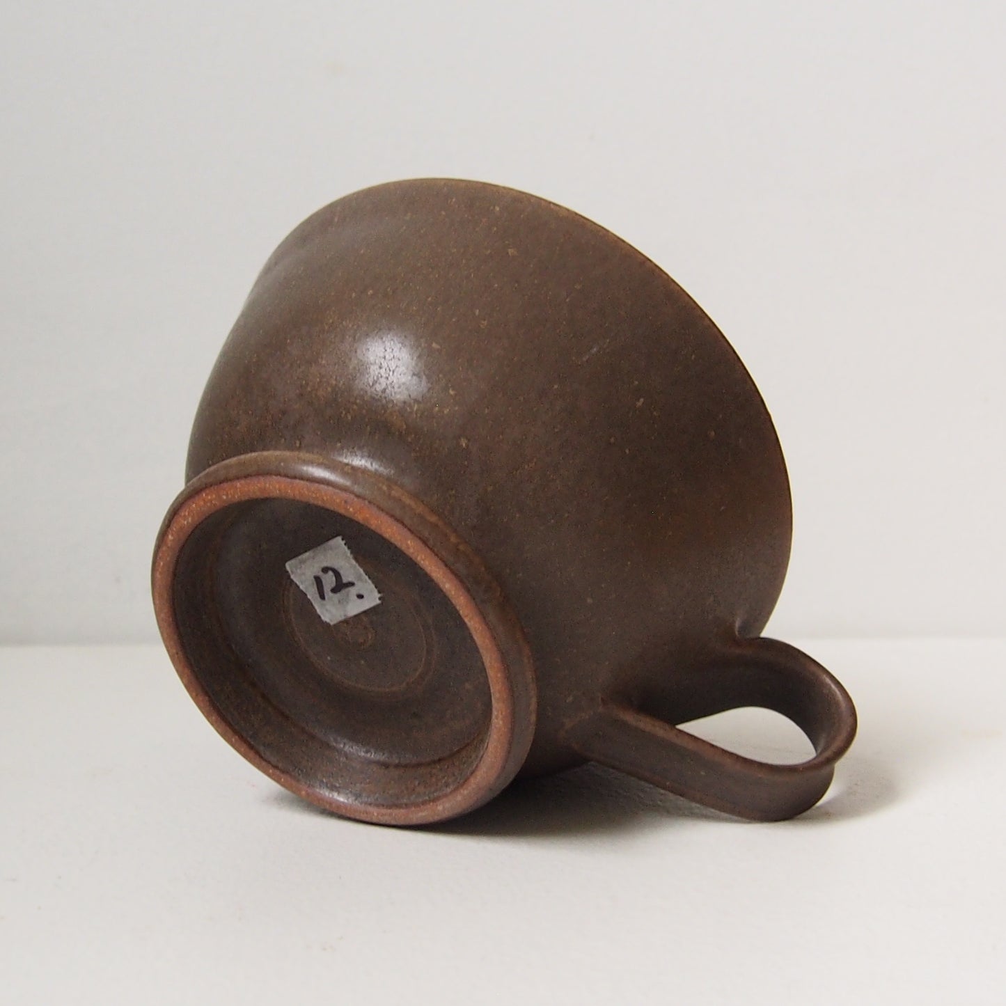１２．スープカップ　茶