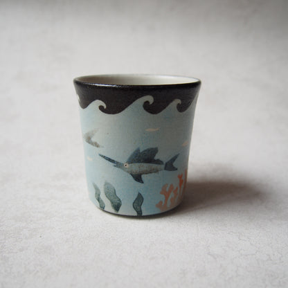 23-2　トールリーフカップ海のなかま | はるな陶芸工房