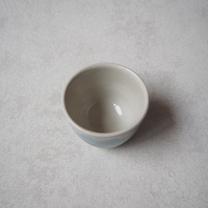 26　湯呑みラッコ | はるな陶芸工房