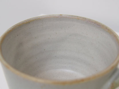 ２．マグカップ（中）グレー