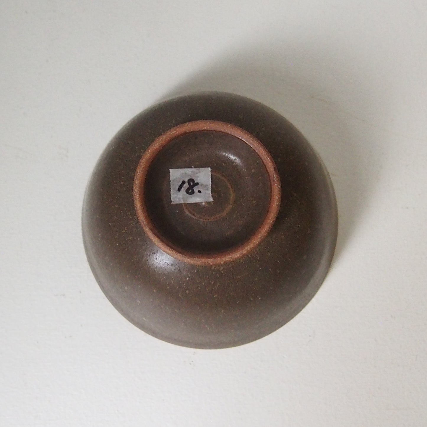 １８．小どんぶり　茶