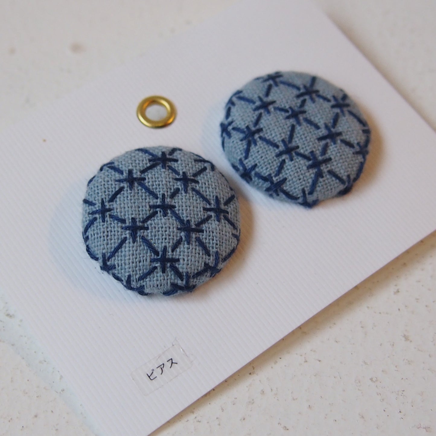 ピアス（水色）