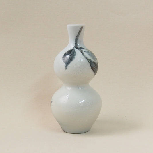 釉描色絵磁器 椿(白)図 瓢徳利