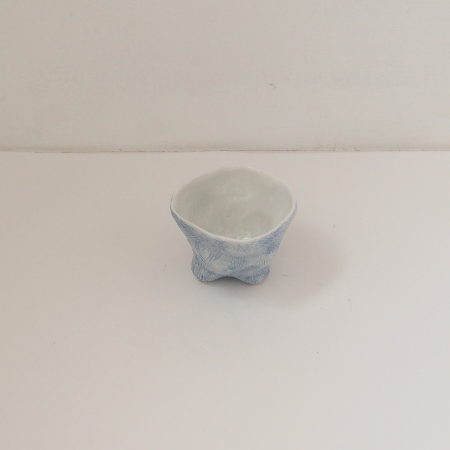 20-b　磁器呉須盃 | 浅田恵美子