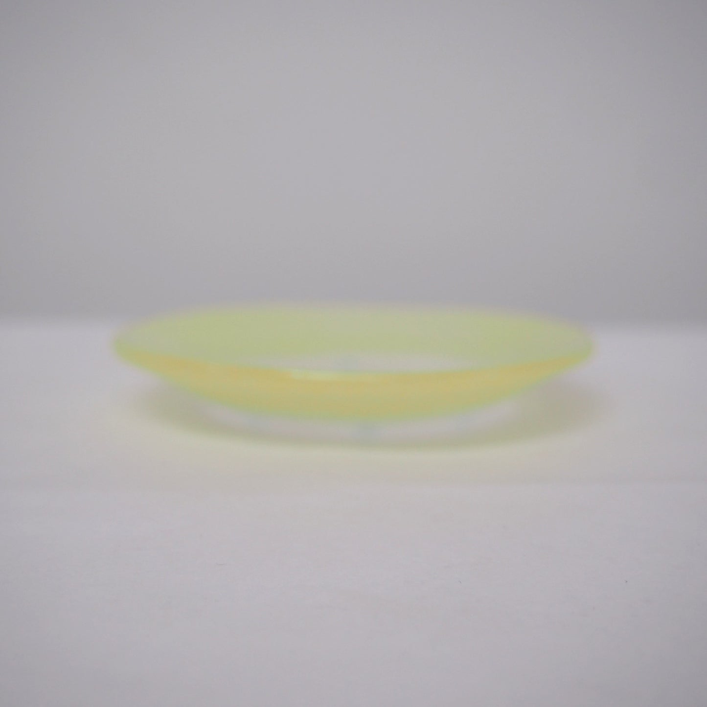 27　お座りうさぎ豆皿 | 石塚悠