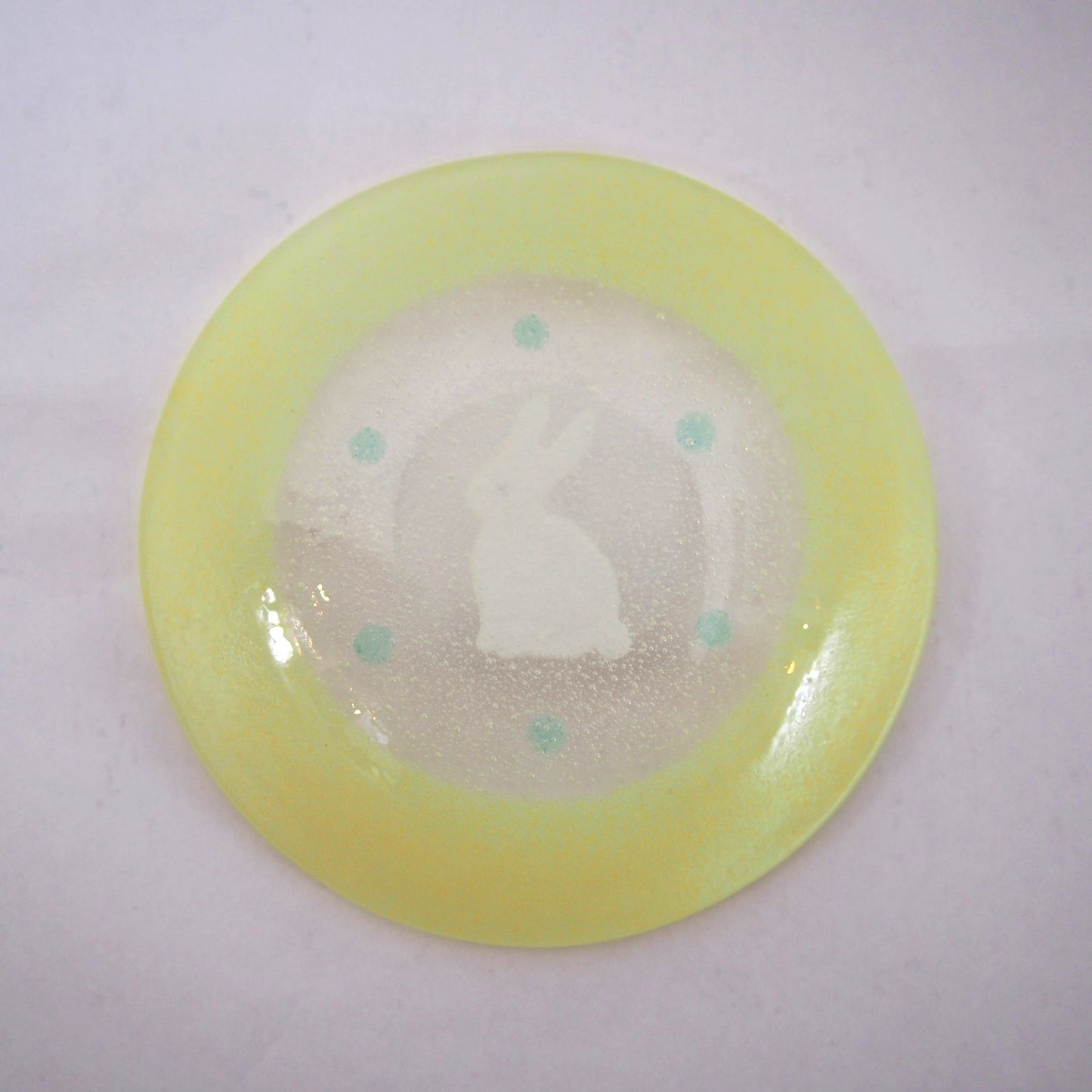 27　お座りうさぎ豆皿 | 石塚悠