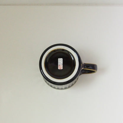 8　茶青磁マグカップ（大） | 横尾聡