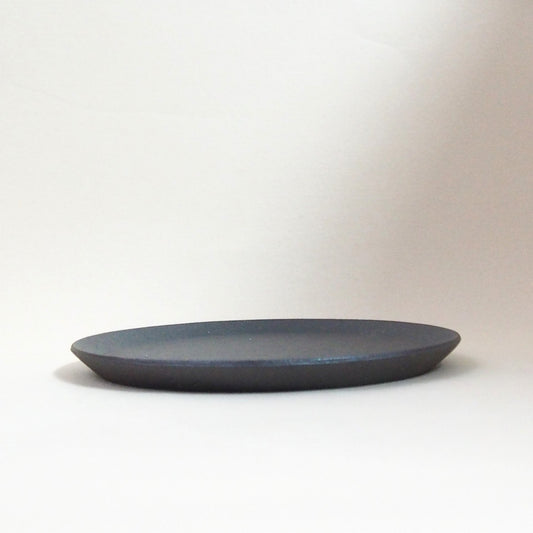 黒灰プレート(18cm)
