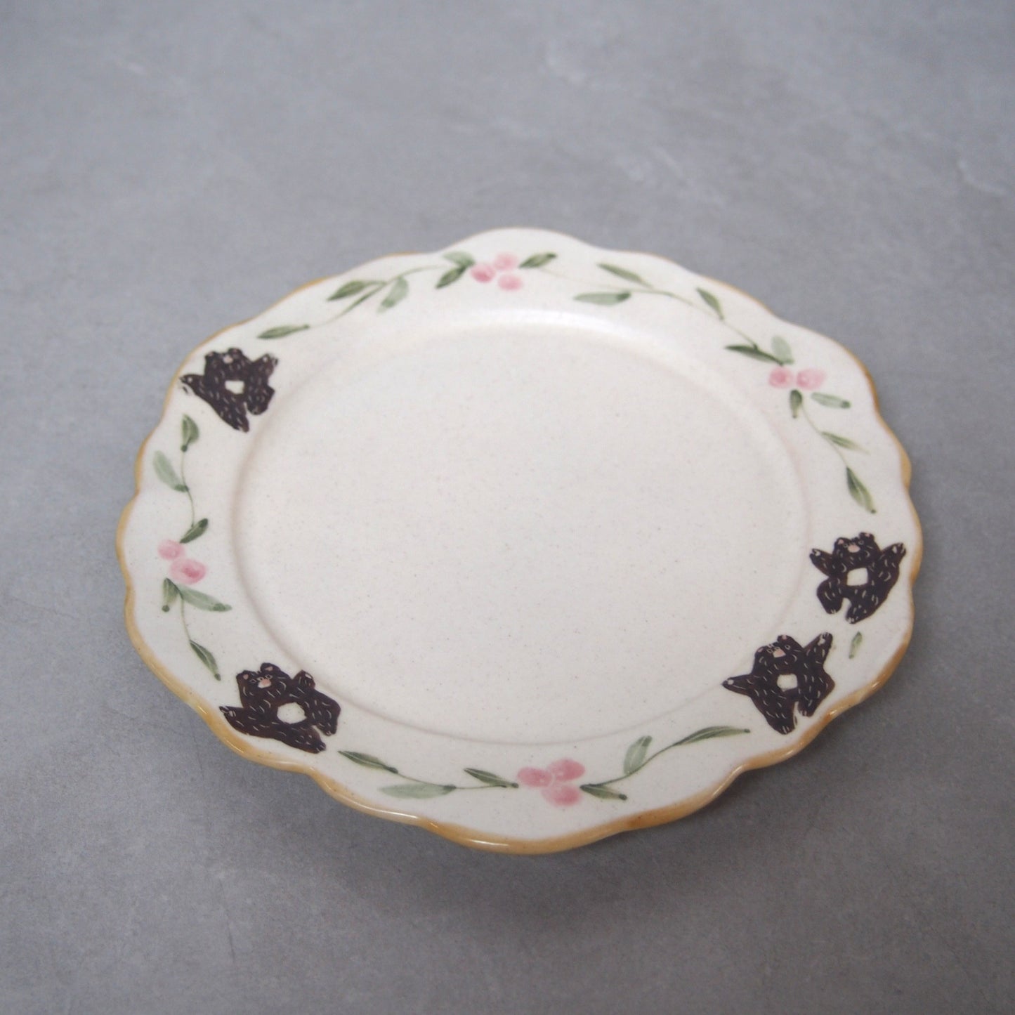 7　粉引花形ケーキ皿 | 加藤美紀子