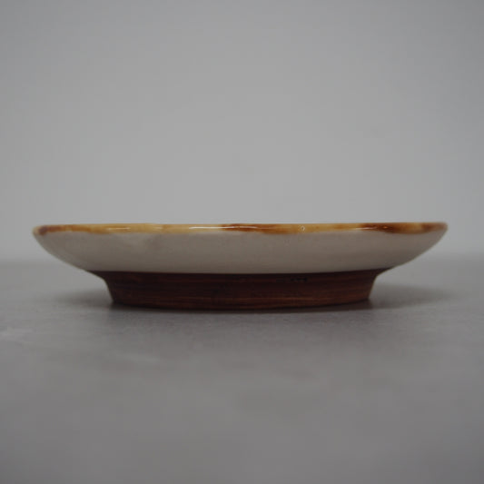 10-4　粉引取皿 | 加藤美紀子