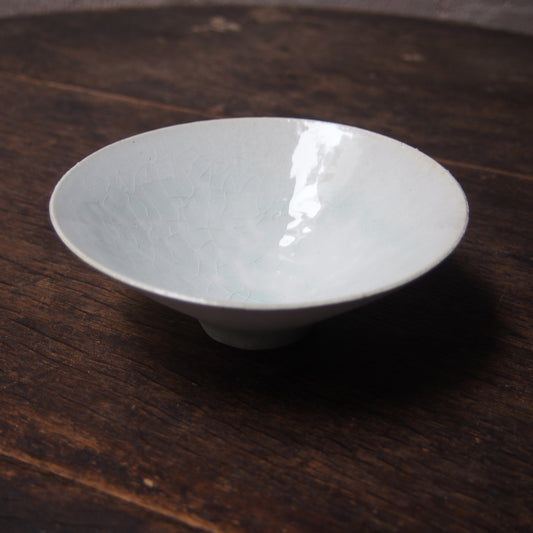 8　カシ灰釉中鉢  | 田代倫章