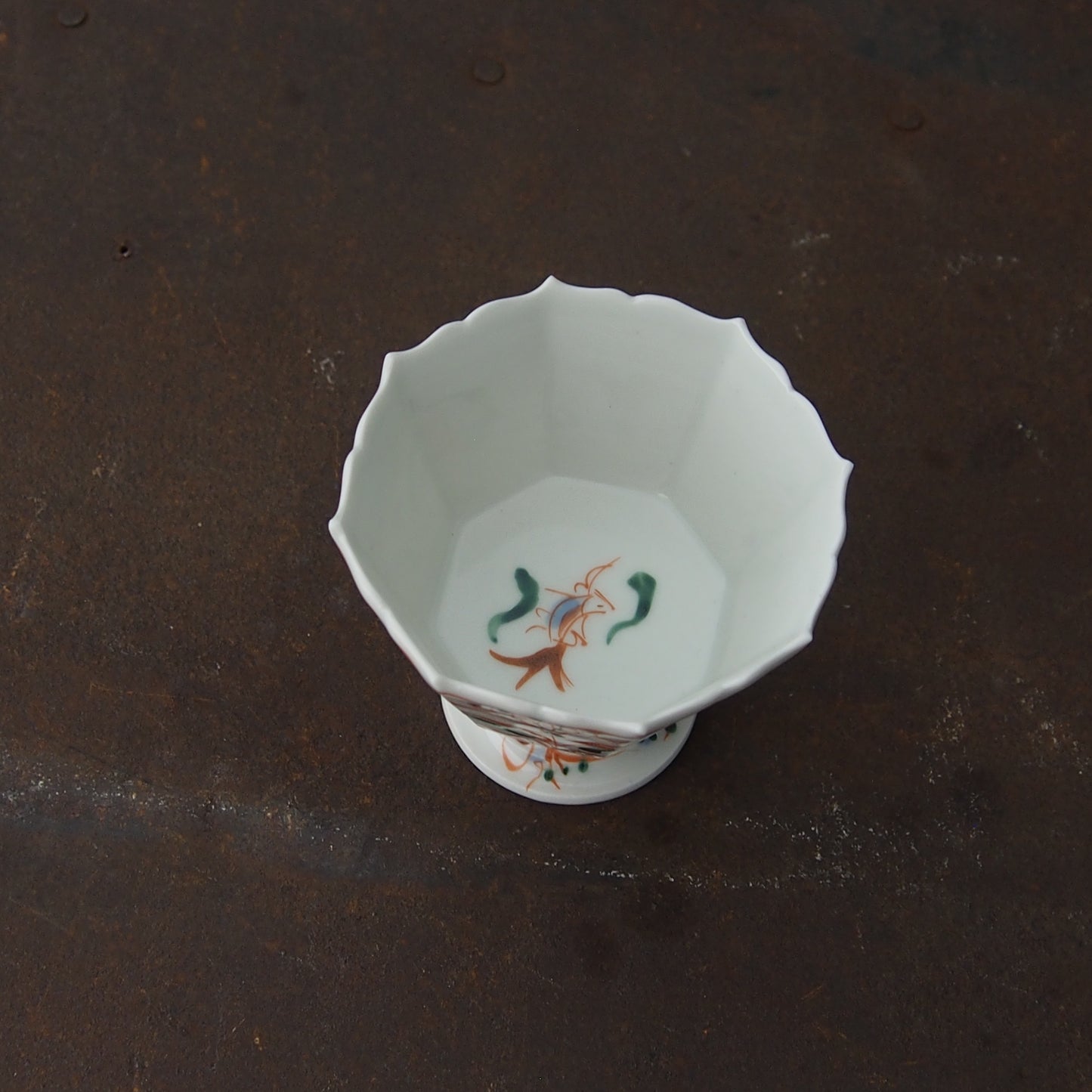 65 呉須赤絵面取稜花高杯 | 宮田竜司