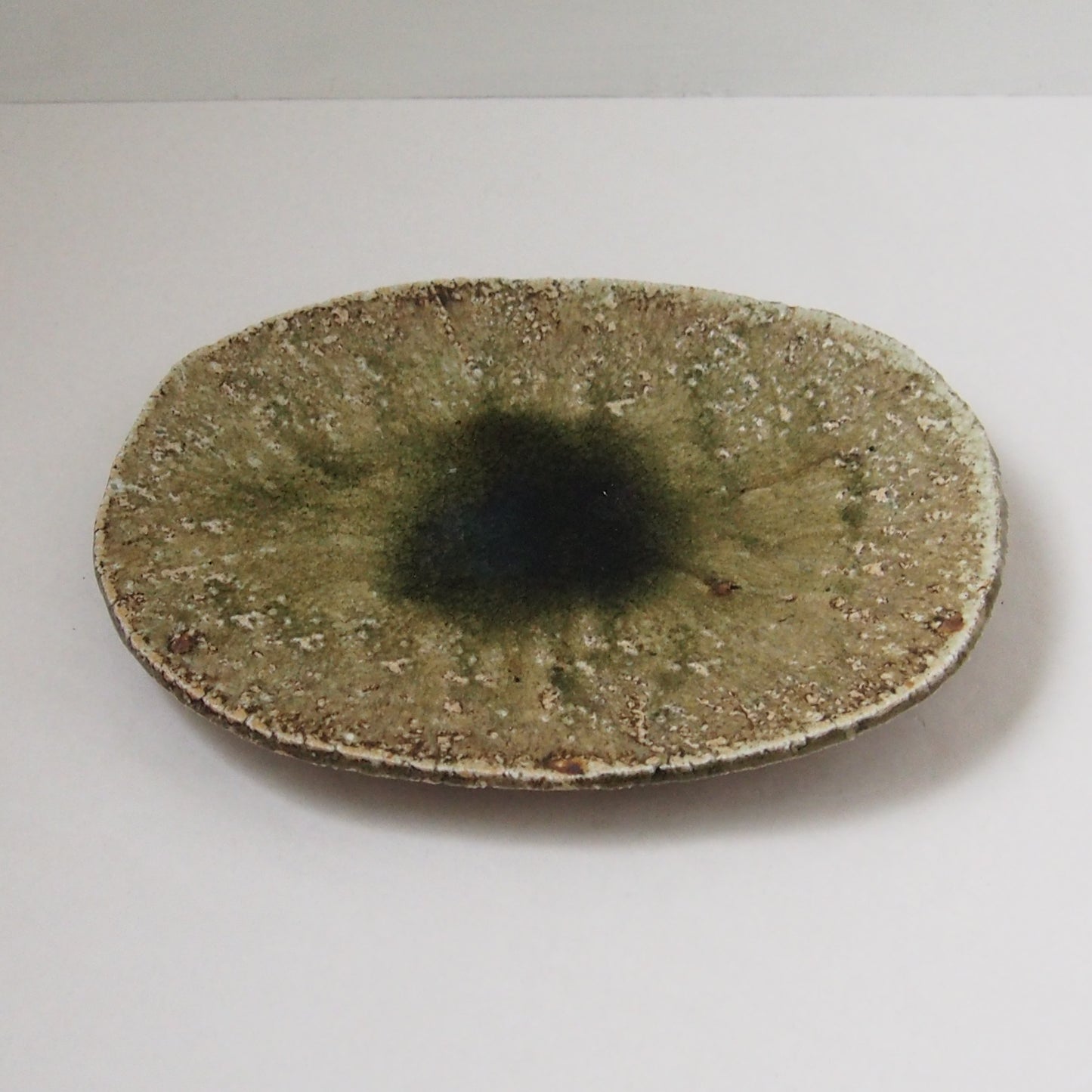 15. 伊賀釉だ円皿