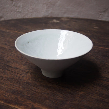 42　カシ灰釉飯碗 | 田代倫章
