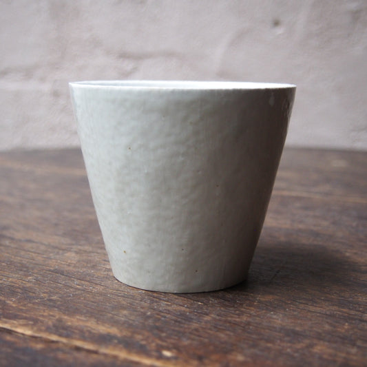 45　灰釉フリーカップ  | 田代倫章