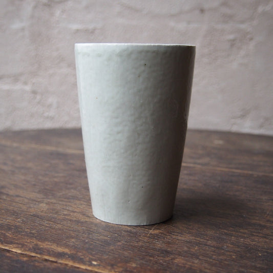 46　灰釉トールカップ  | 田代倫章