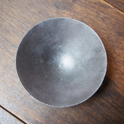 54　黒灰釉飯碗  | 田代倫章
