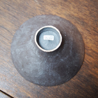 54　黒灰釉飯碗  | 田代倫章