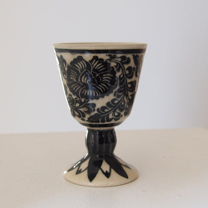 6-2　ゴブレット（白黒の花柄） | 川島いずみ