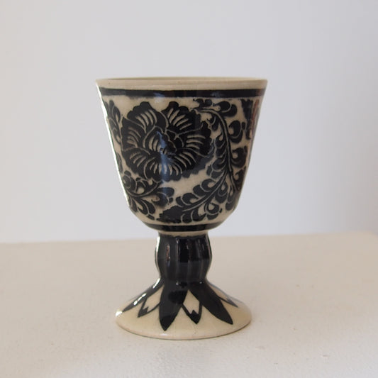 6-2　ゴブレット（白黒の花柄） | 川島いずみ