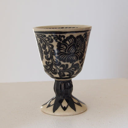 6-2　ゴブレット（白黒の花柄） | 川島いずみ