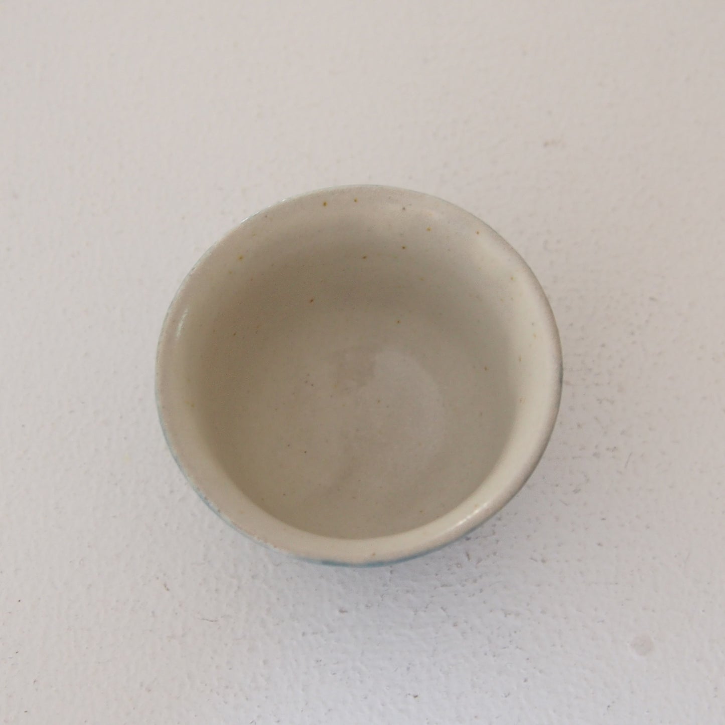 7　青釉小杯 | 川島いずみ