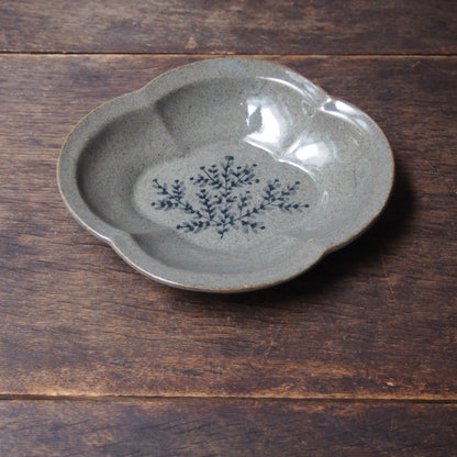 1 鍔縁木瓜皿M（呉須絵） | 加藤舞