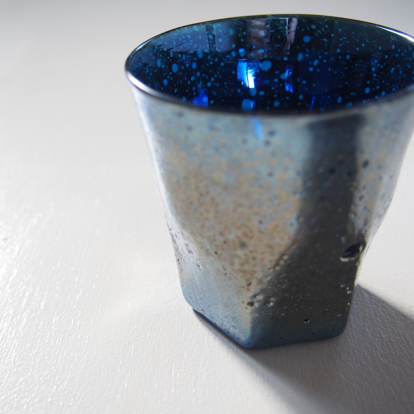 em-7-1　Extra Meteor-六角ｸﾞﾗｽ-（青） | 吉岡　星