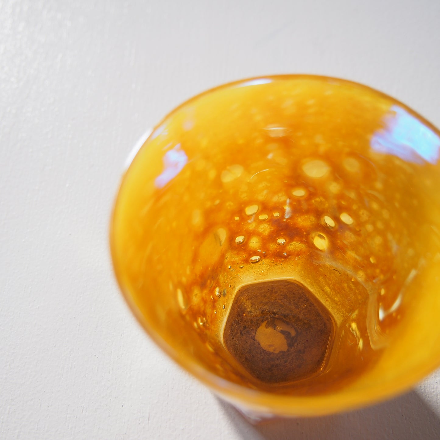 em-7-2　Extra Meteor-六角ｸﾞﾗｽ-（黄） | 吉岡　星