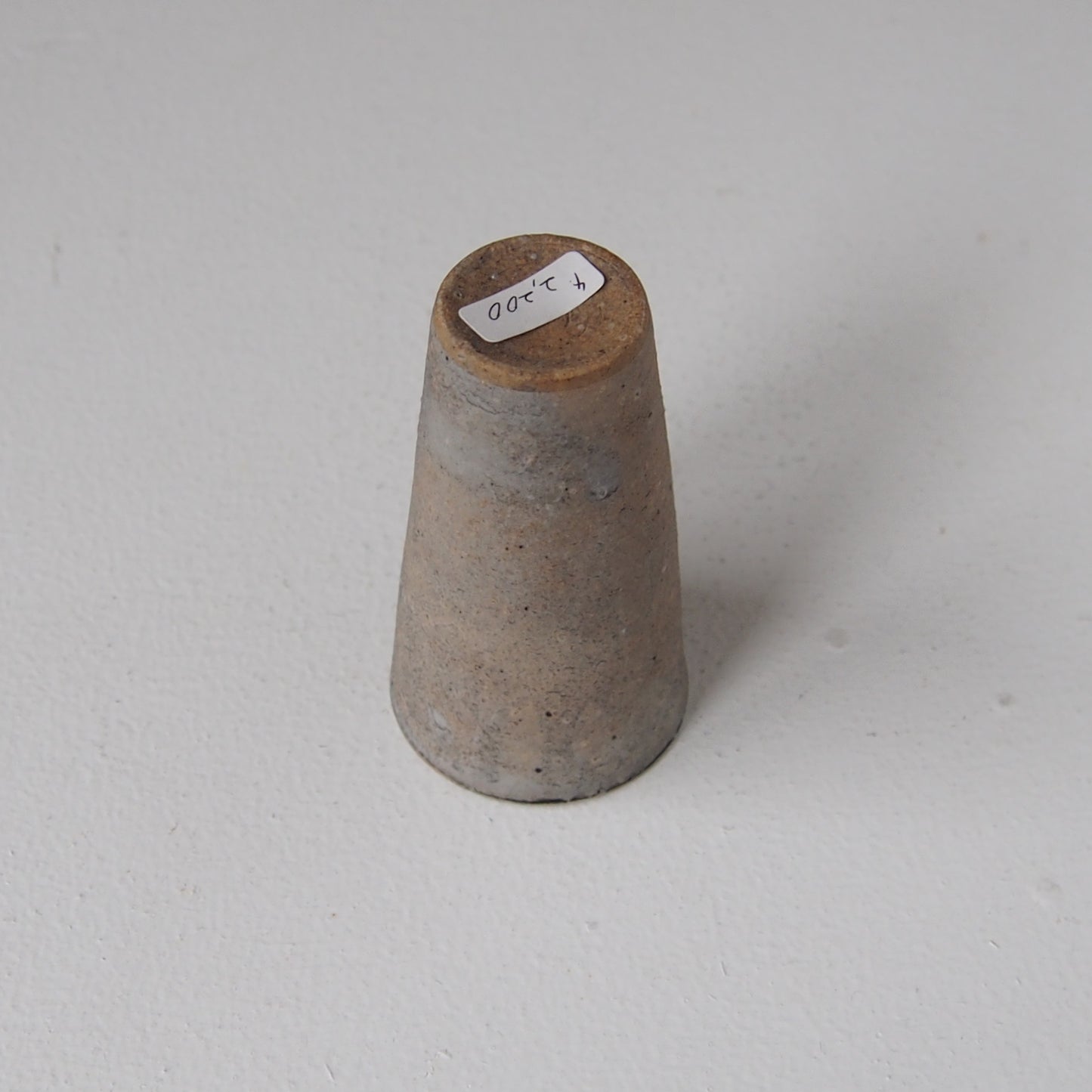 4-1　酒杯（白墨）｜菊地亨