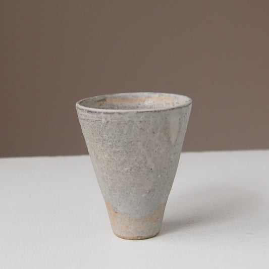 4-2　酒杯（白墨）｜菊地亨