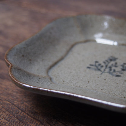 7 隅入四方皿M（呉須絵） | 加藤舞