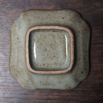 8 隅入四方皿S（呉須絵） | 加藤舞