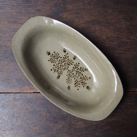 19 カレー皿（鉄絵並白釉） | 加藤舞