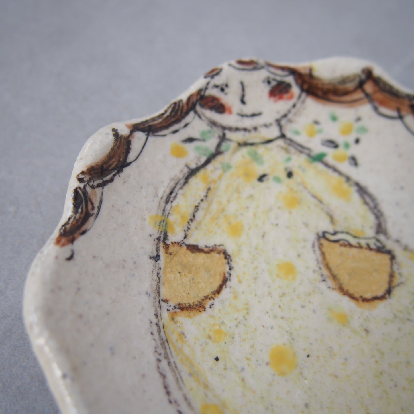 20　花小皿4 スキップ＆花首飾り | 黒木杏子