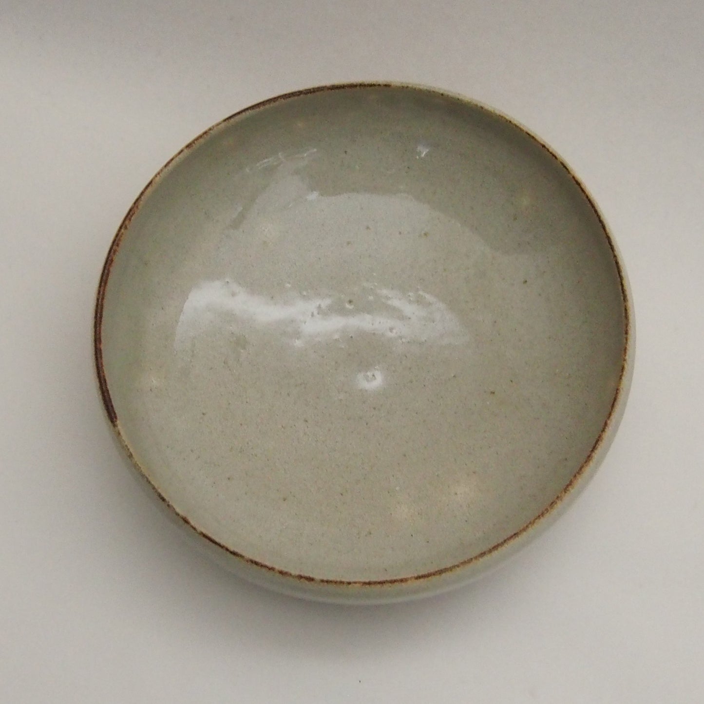 平丸鉢　粉引
