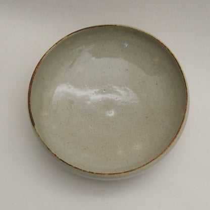 平丸鉢　粉引