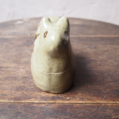 42 リスの蓋物 （鉄絵並白釉） | 加藤舞