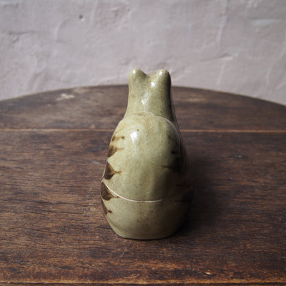 42 リスの蓋物 （鉄絵並白釉） | 加藤舞