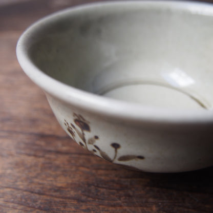 45-1 鉄絵並白釉飯碗（鉄絵並白釉） | 加藤舞