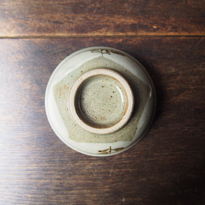 45-1 鉄絵並白釉飯碗（鉄絵並白釉） | 加藤舞