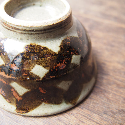 45-2 鉄絵並白釉飯碗（鉄絵並白釉） | 加藤舞