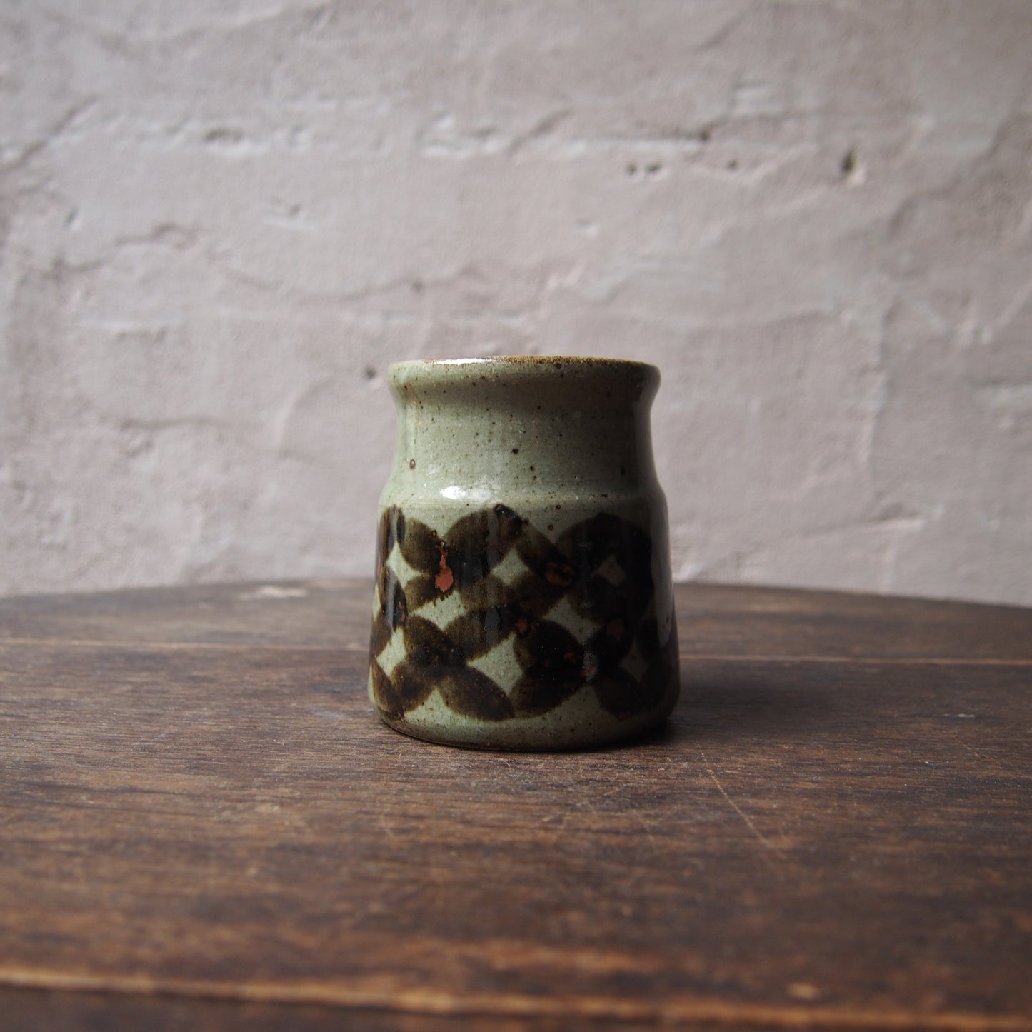 56 カトラリースタンドS（鉄絵並白釉） | 加藤舞