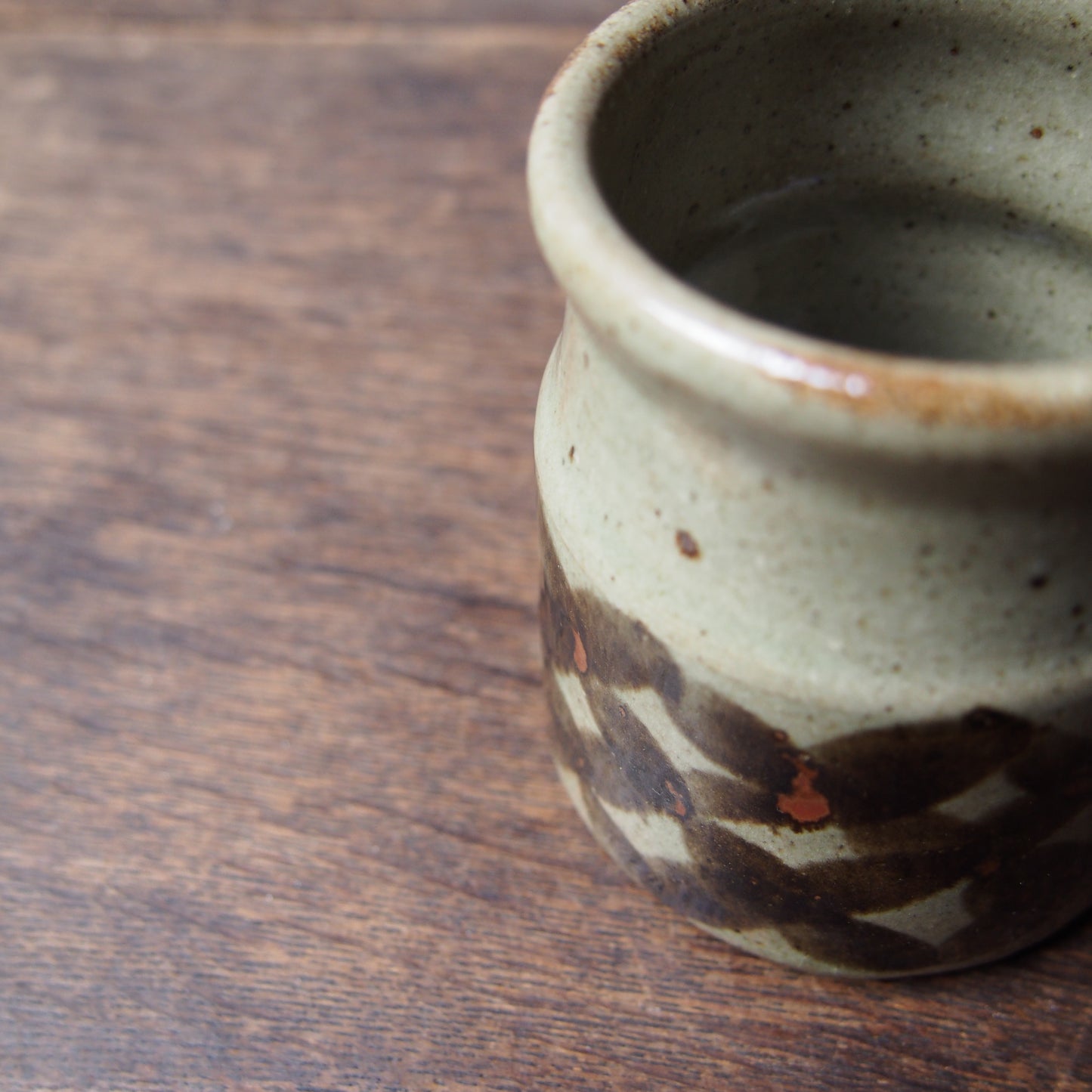 56 カトラリースタンドS（鉄絵並白釉） | 加藤舞